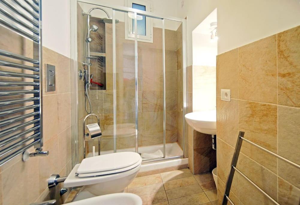 Near Colosseum By Varental 2Br + 1Sb Roma Dış mekan fotoğraf